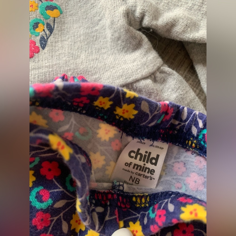 Carters Newborn Bundle - Picture 8 of 10
